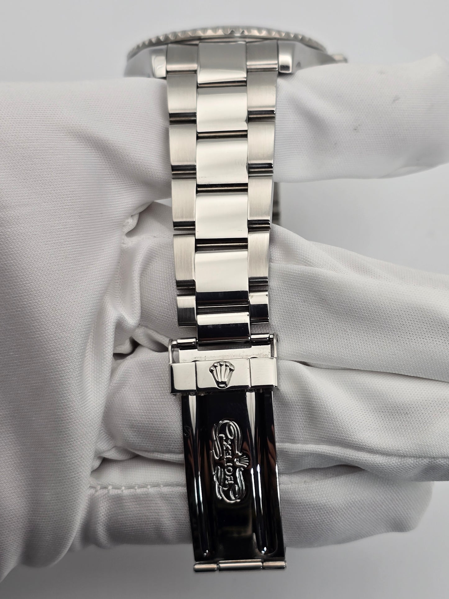 Rolex Yacht-Master 16622 ‘Platinum Bezel’ Buying Guide