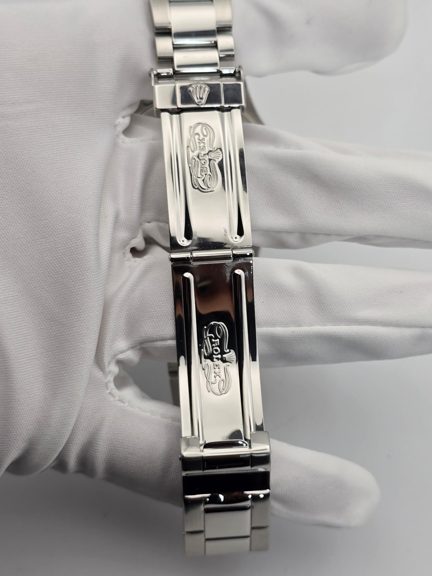 Rolex Yacht-Master 16622 ‘Platinum Bezel’ Buying Guide