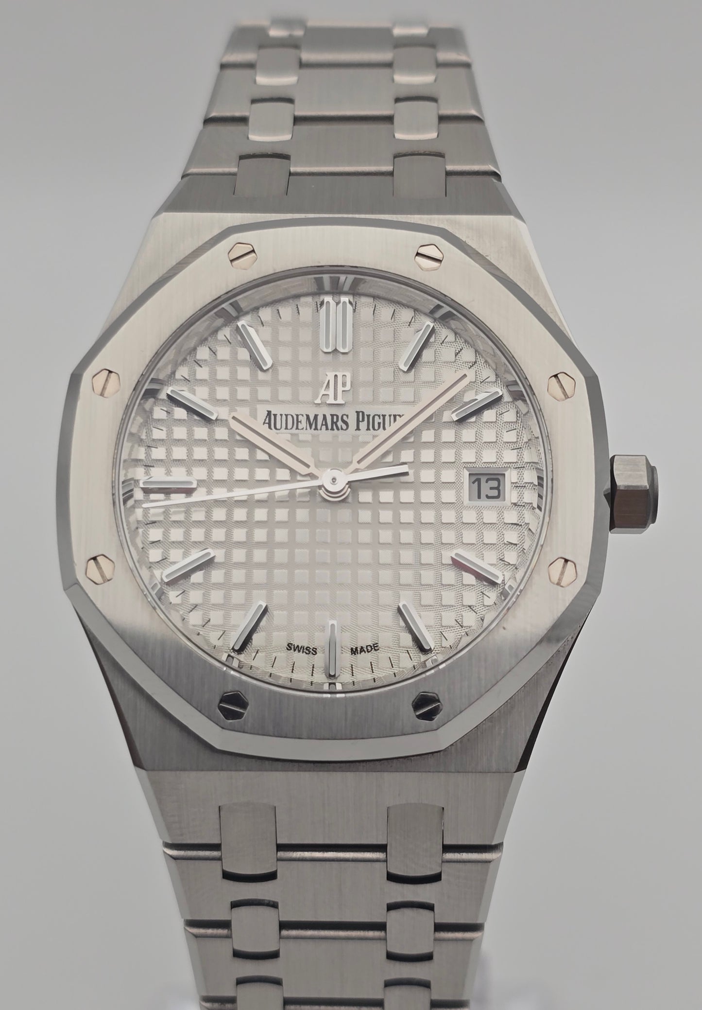 Audemars Piguet Royal Oak 77350ST.OO.1261ST.01 '34MM White Dial'