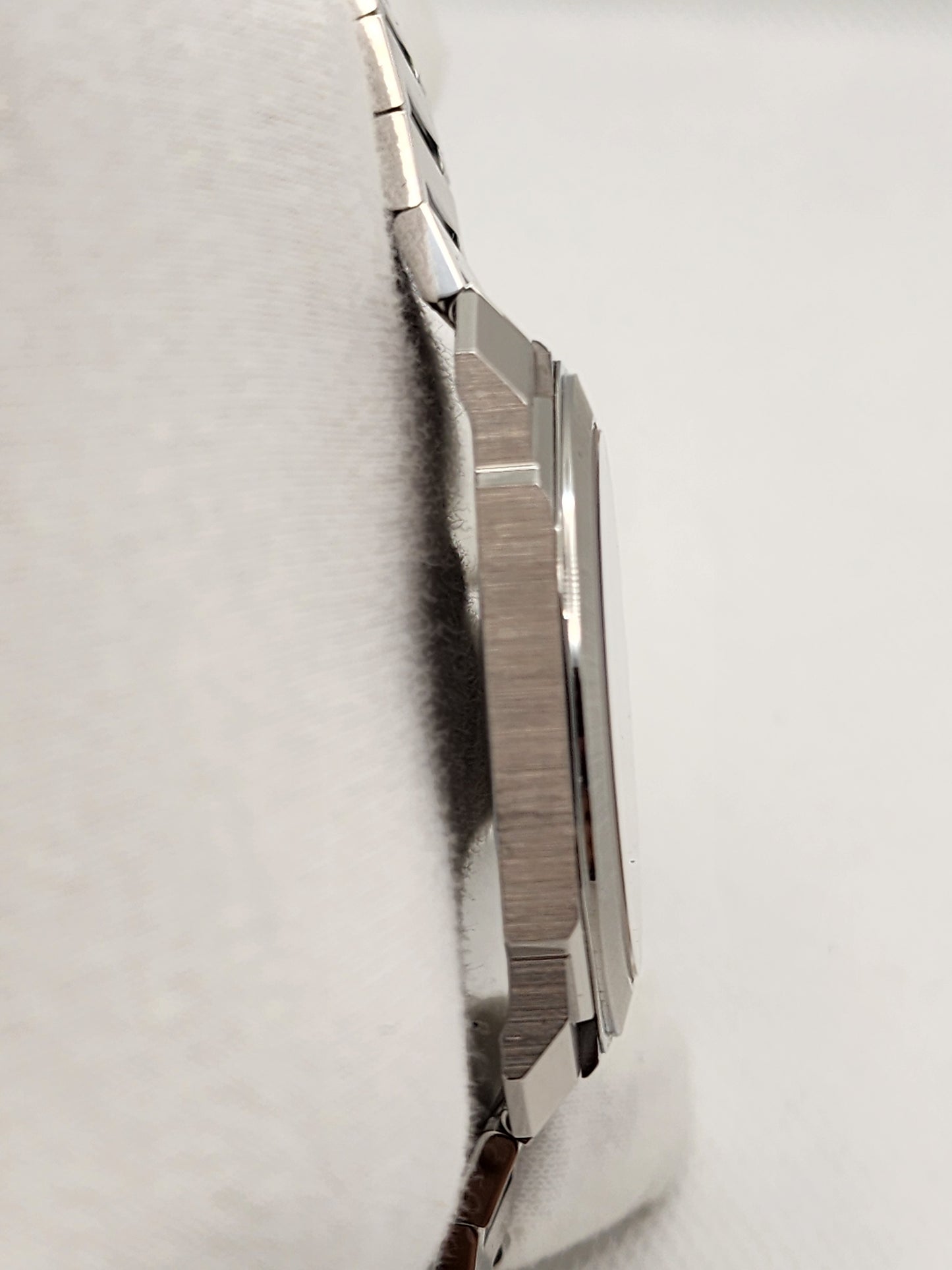 Octo Finissimo 100m Stainless Steel