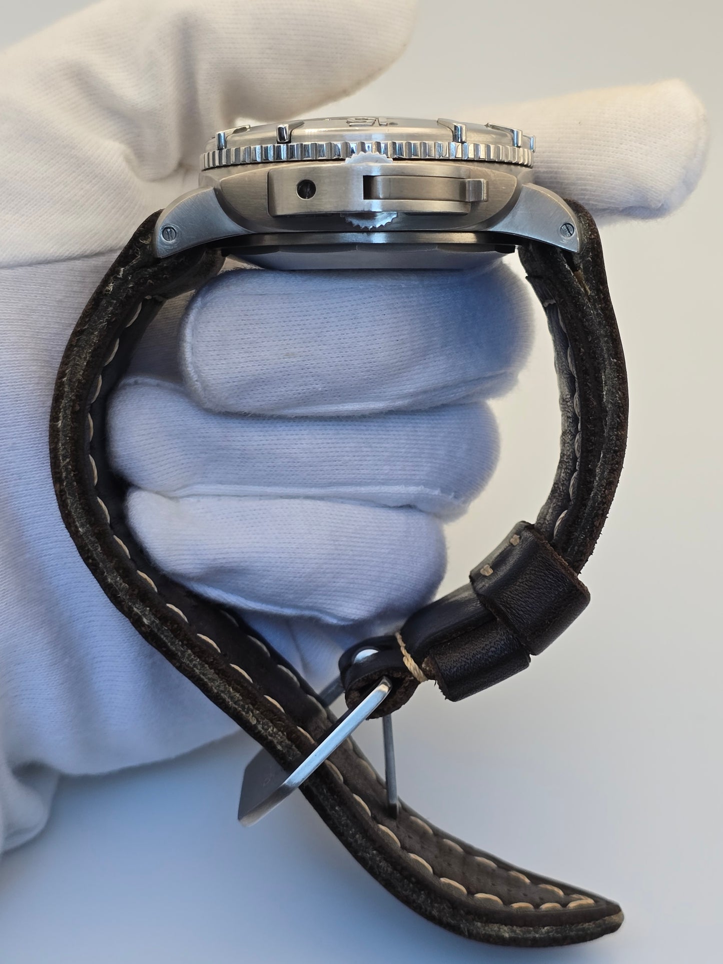 PANERAI LUMINOR SUBMERSIBLE PAM00194 2500M