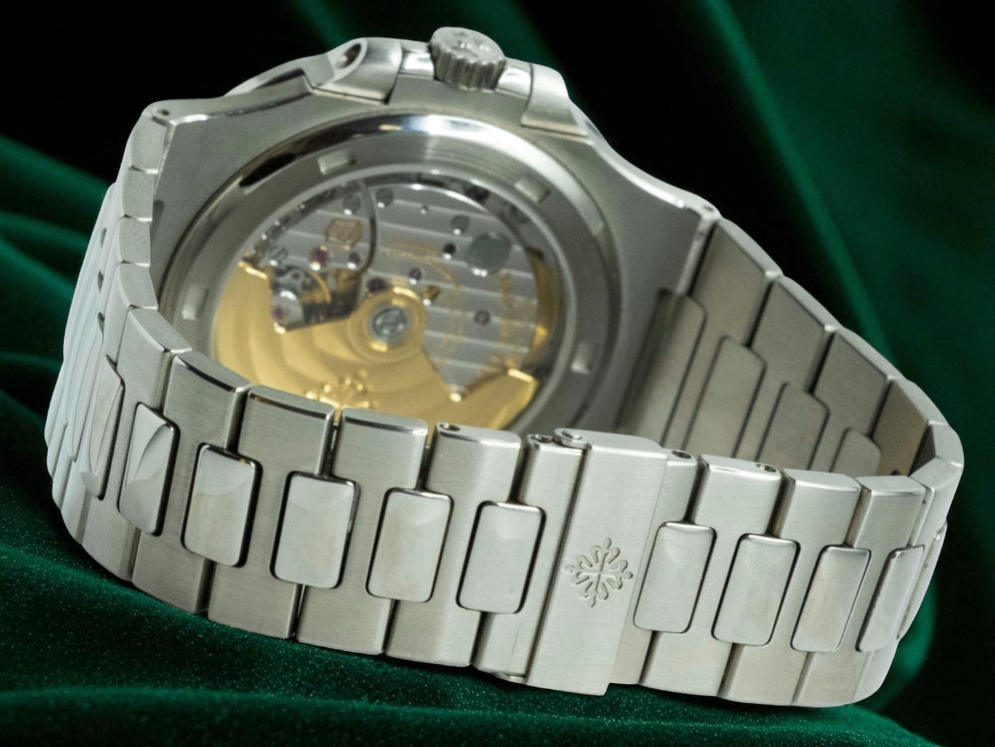 Patek Philippe Nautilus ICONIC Discontinued Genta Design Grail BLUE Sports Watch 5711/1A-010 (Nautilus Steel 40mm)
