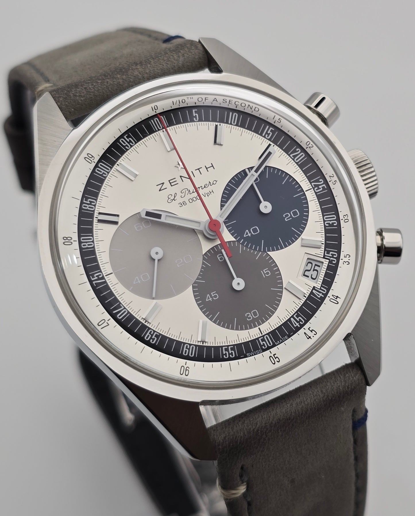 Zenith El Primero Chronomaster 03.3200.3600/69.C902 ‘Tri-Color Dial’