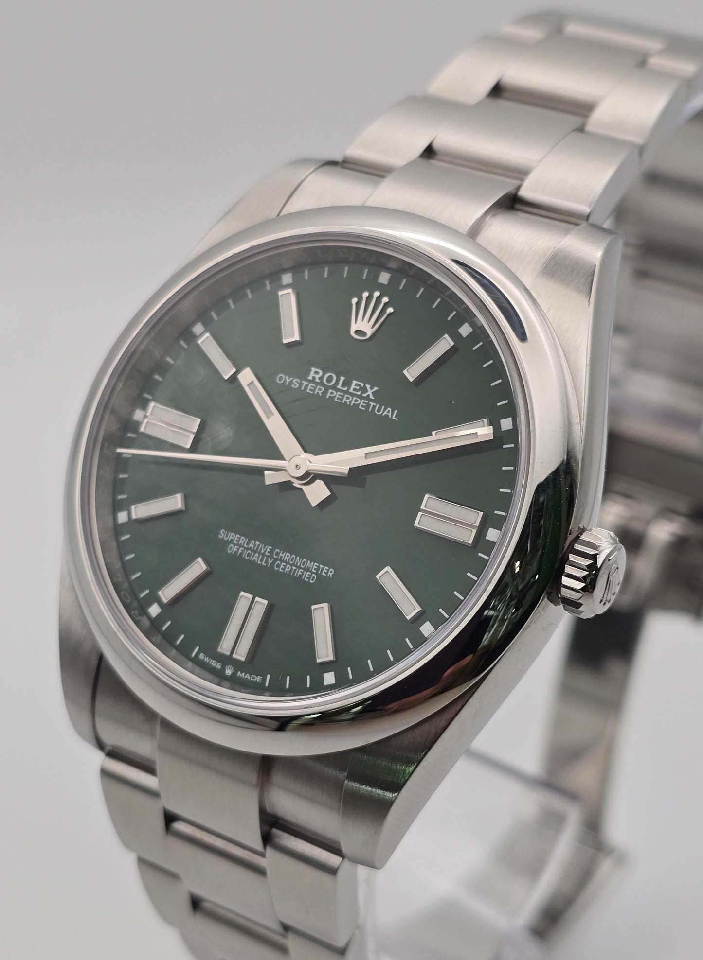 Rolex Oyster Perpetual 41 124300 'Rare Green Dial'