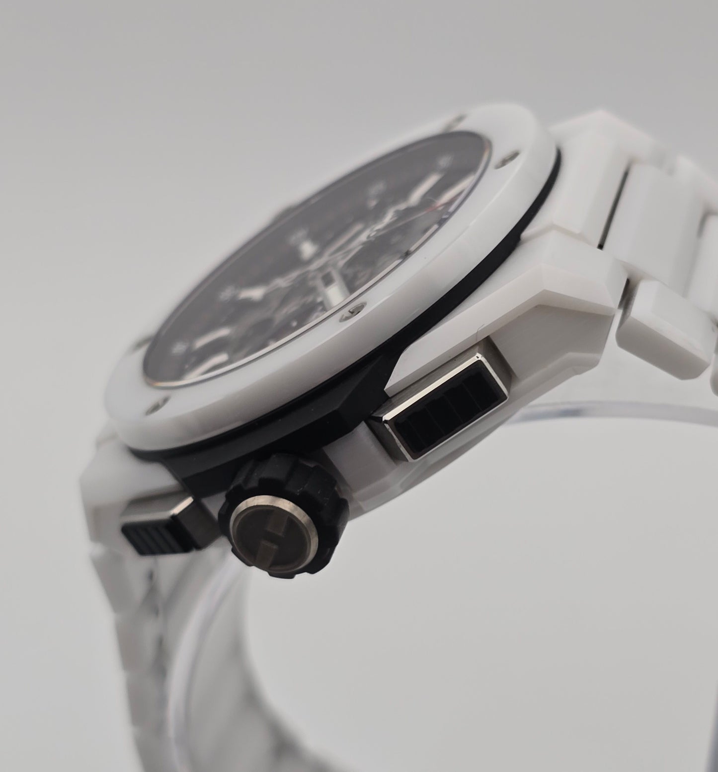 Hublot Big Bang 451.HX.1123.HX White Integral Skeleton Dial