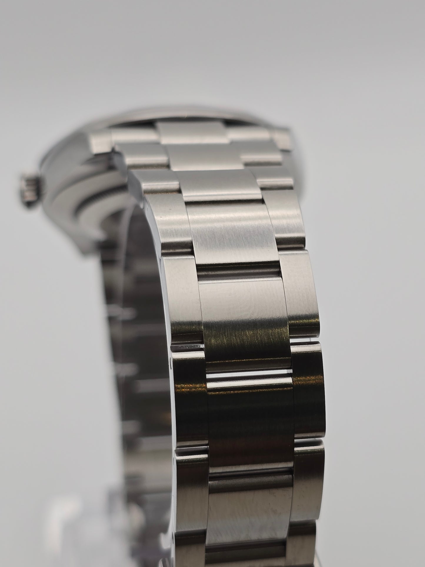 Rolex Oyster Perpetual 41 124300 'Rare Green Dial'