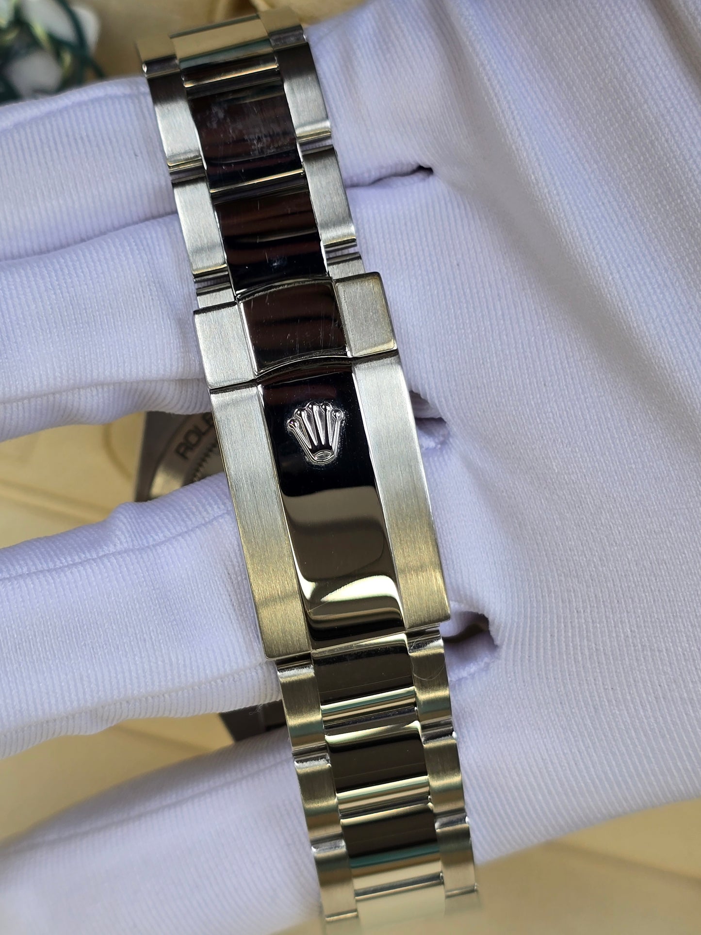 Rolex Milgauss 116400GV "Z-Blue Green Sapphire"