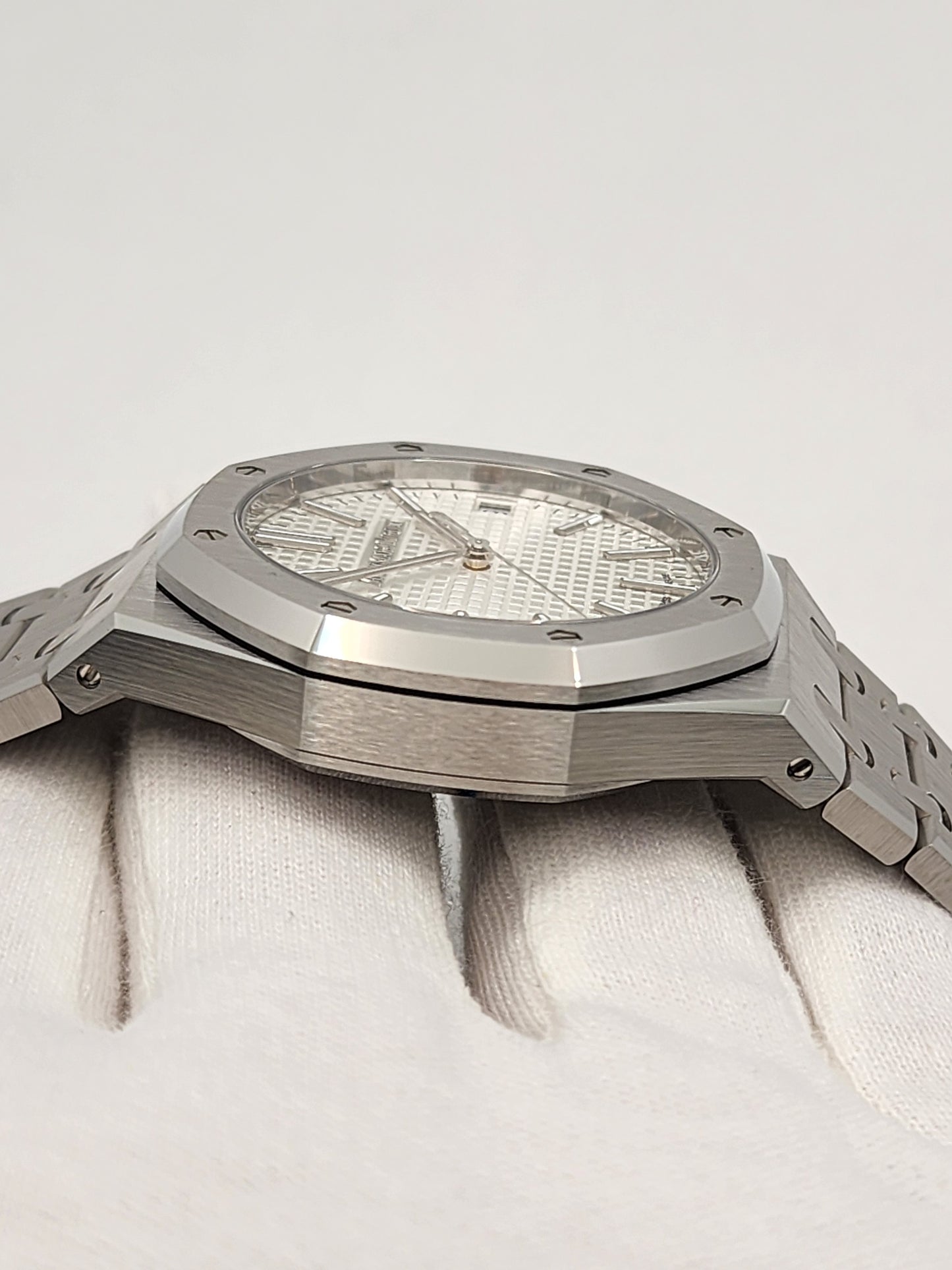 AUDEMARS PIGUET ROYAL OAK CHRONOGRAPH 15510ST.OO.1320ST.08 'SILVER DIAL'