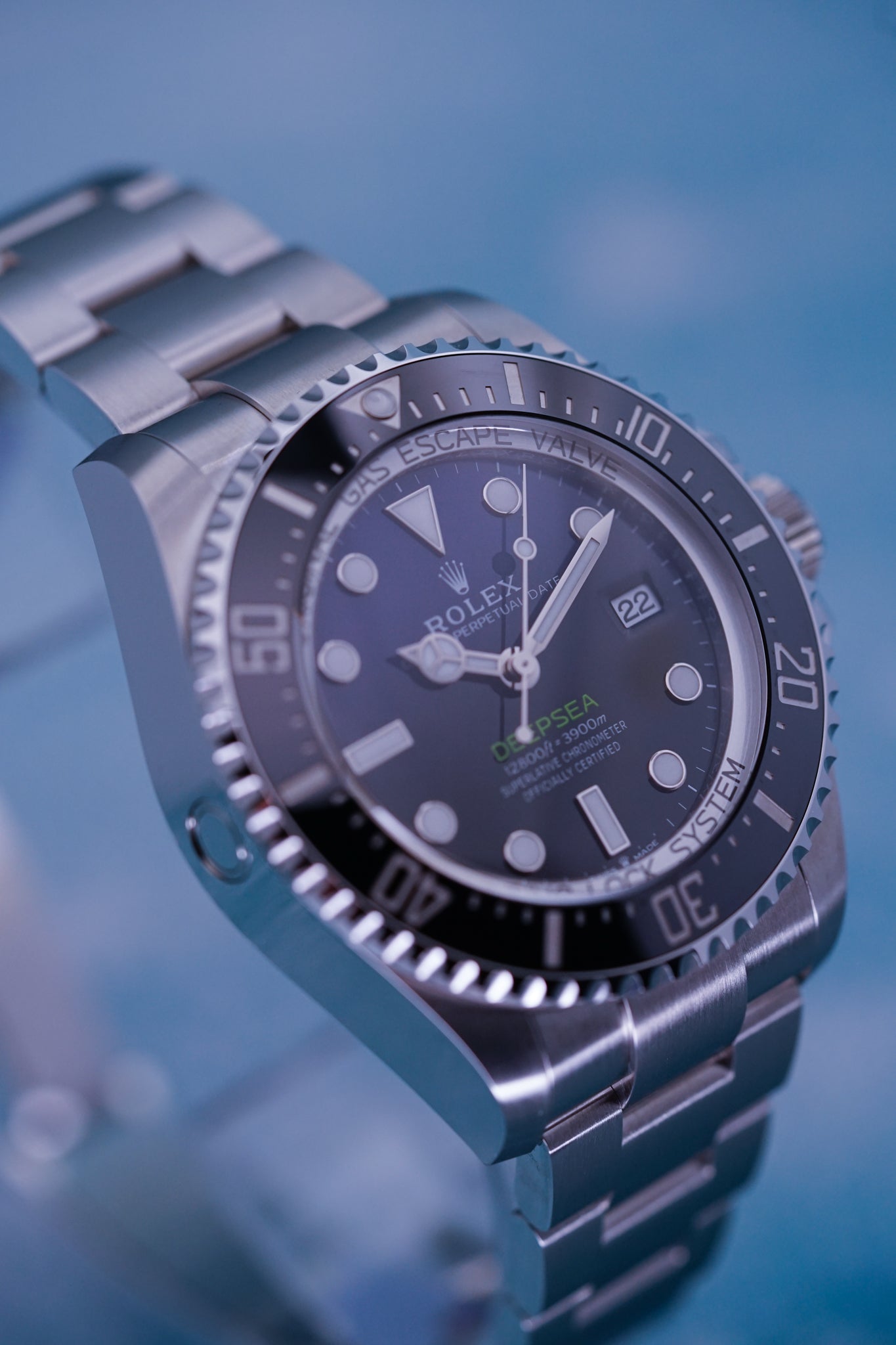 Rolex Deepsea Sea-Dweller 136660 "James Cameron" BRAND NEW COMPLETE SET