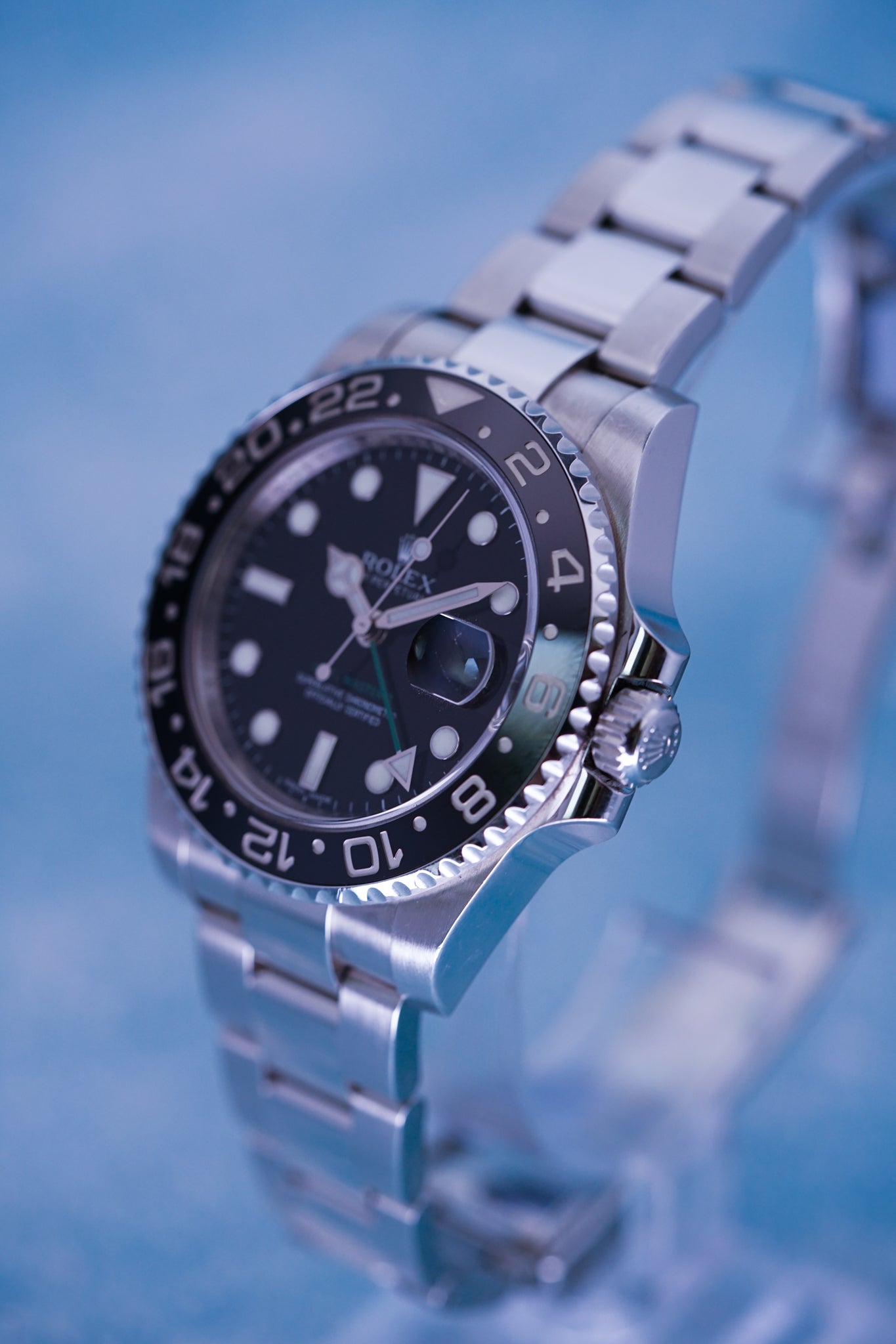 Rolex GMT-Master II 116710LN – Perfect for globetrotters and for those with loved ones in a different timezone