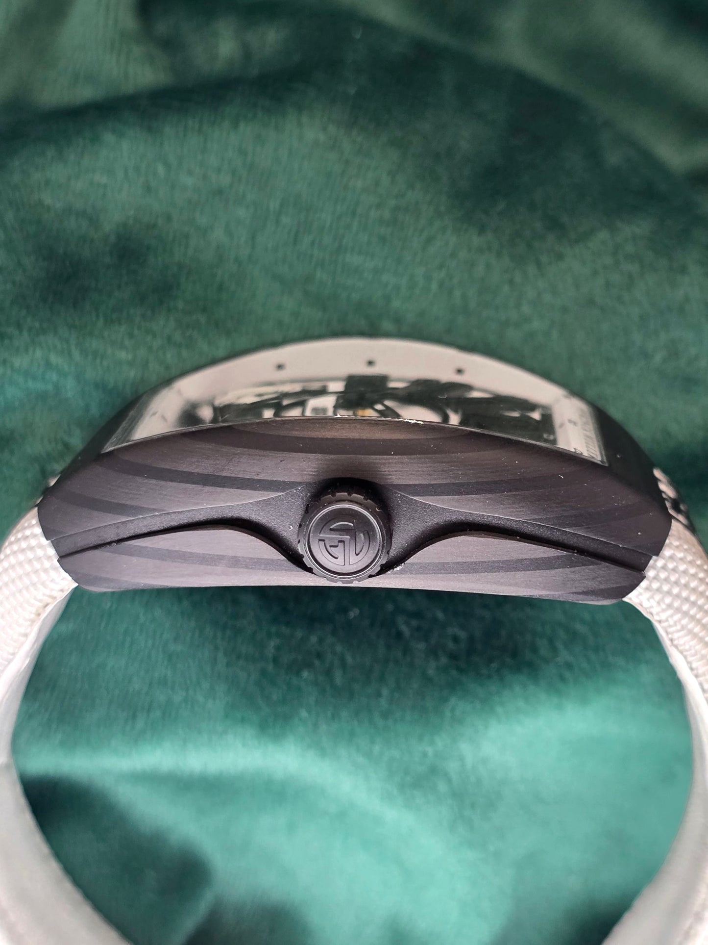 Franck Muller Vanguard V41SCDT FR2 GFGRNR NR Automatic RABBIT, a Limited Edition carbon fiber automatic wristwatch with date
