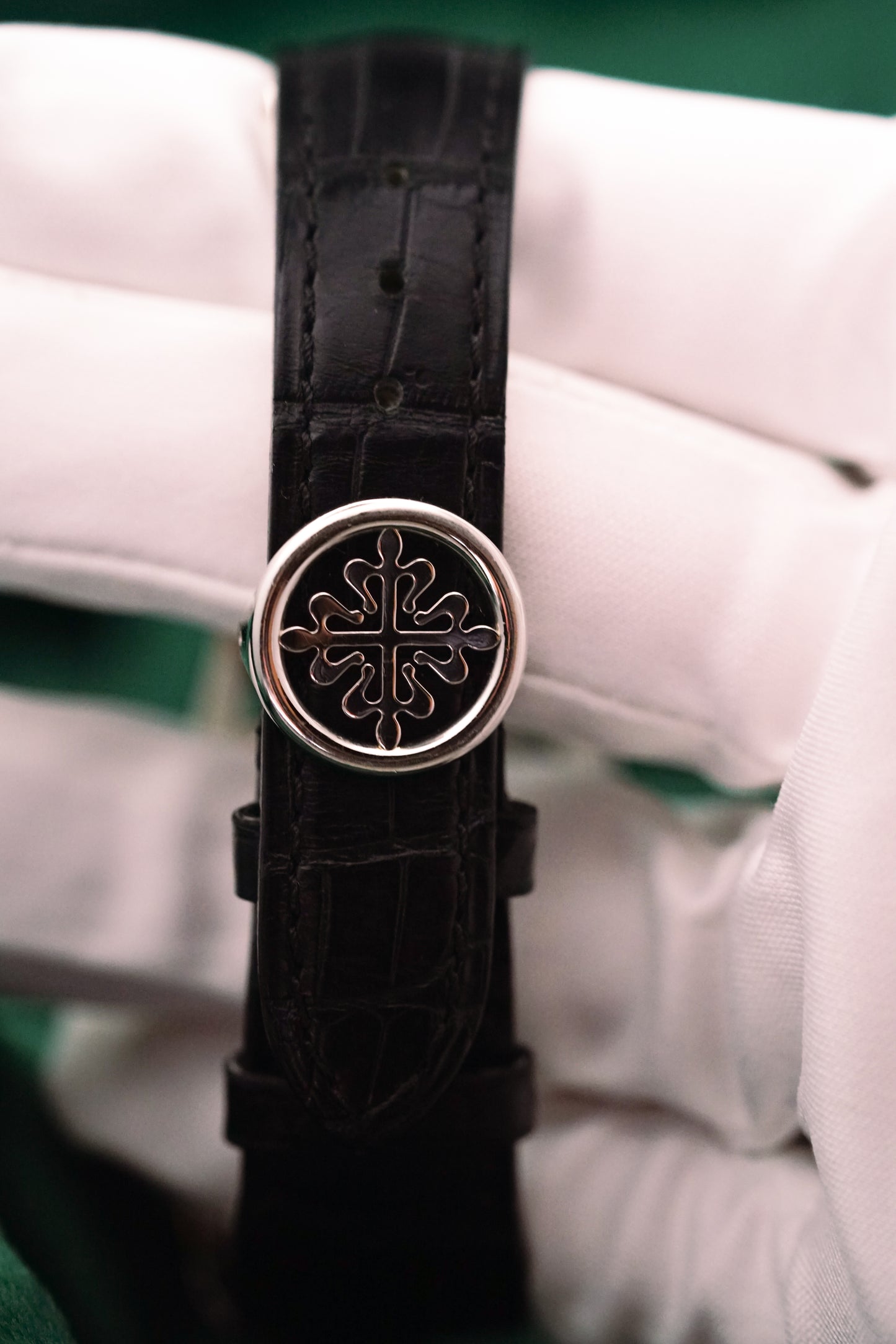 PATEK PHILIPPE CALATRAVA 5134P TRAVEL TIME – A REFINED GENTS DRESS WATCH