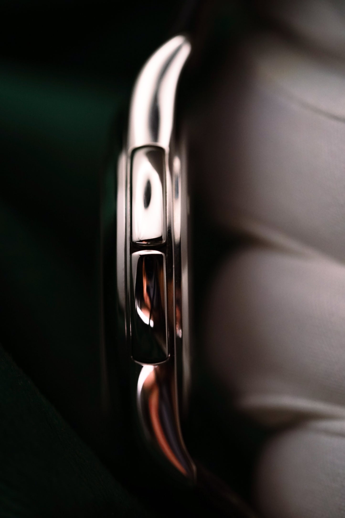 PATEK PHILIPPE CALATRAVA 5134P TRAVEL TIME – A REFINED GENTS DRESS WATCH
