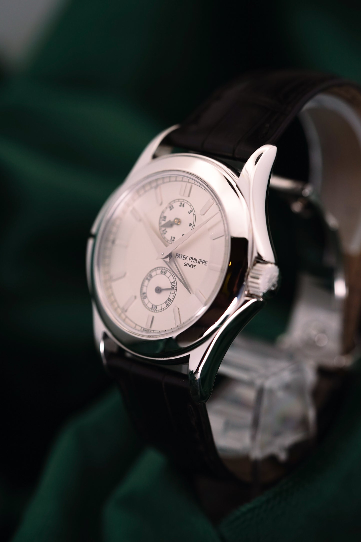 PATEK PHILIPPE CALATRAVA 5134P TRAVEL TIME – A REFINED GENTS DRESS WATCH