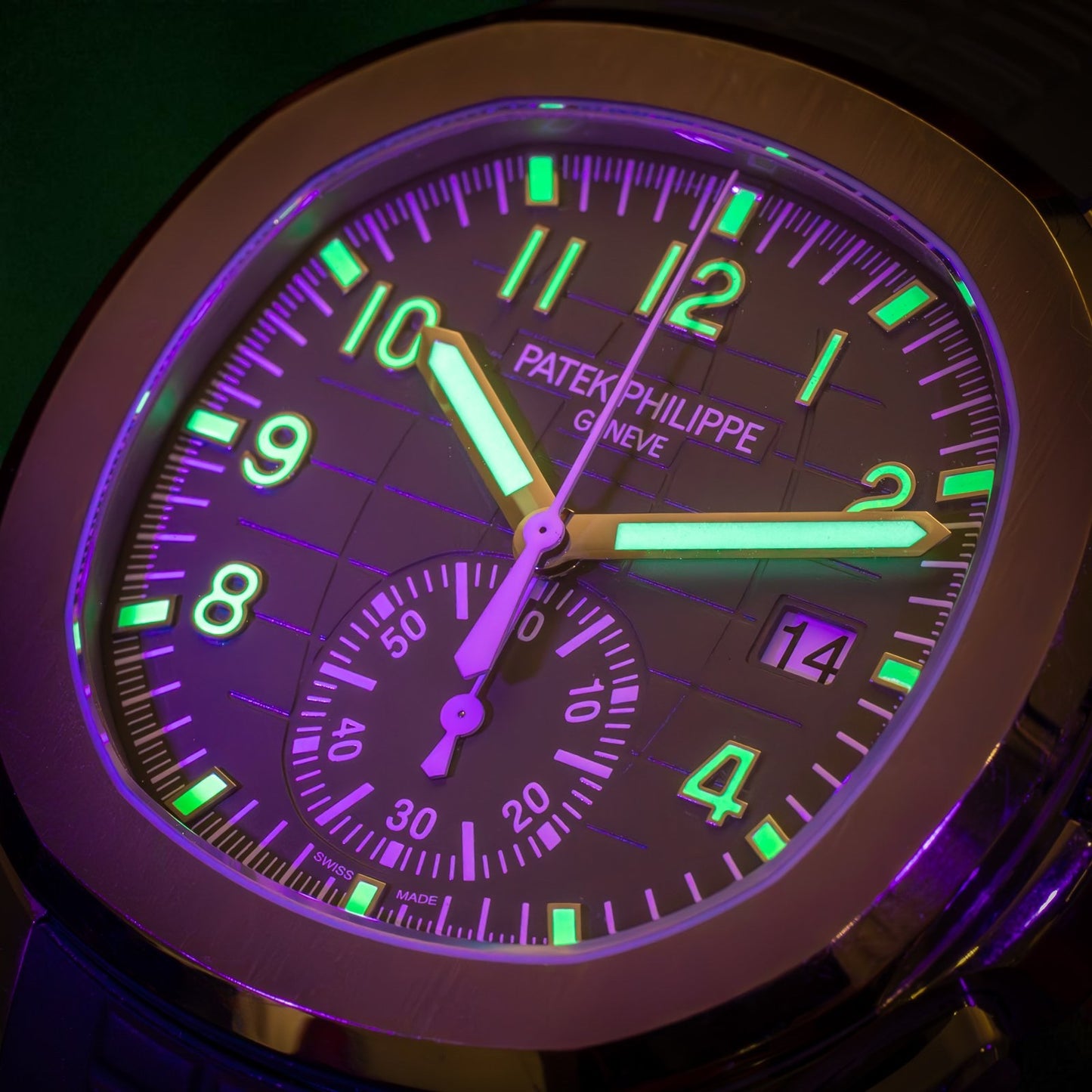 Patek Philippe Aquanaut 5968G-010 Khaki Green | A White Gold Flyback Chronograph timepiece in Full Set