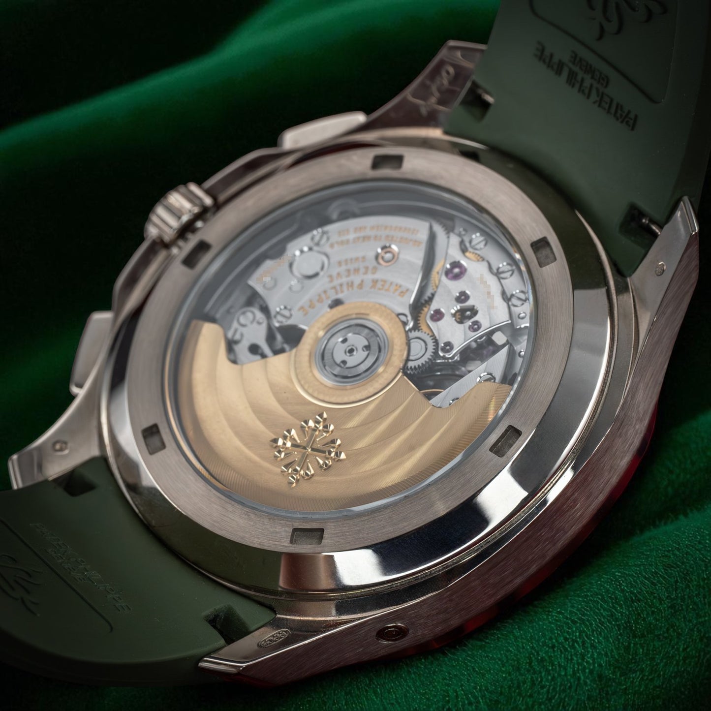 Patek Philippe Aquanaut 5968G-010 Khaki Green | A White Gold Flyback Chronograph timepiece in Full Set
