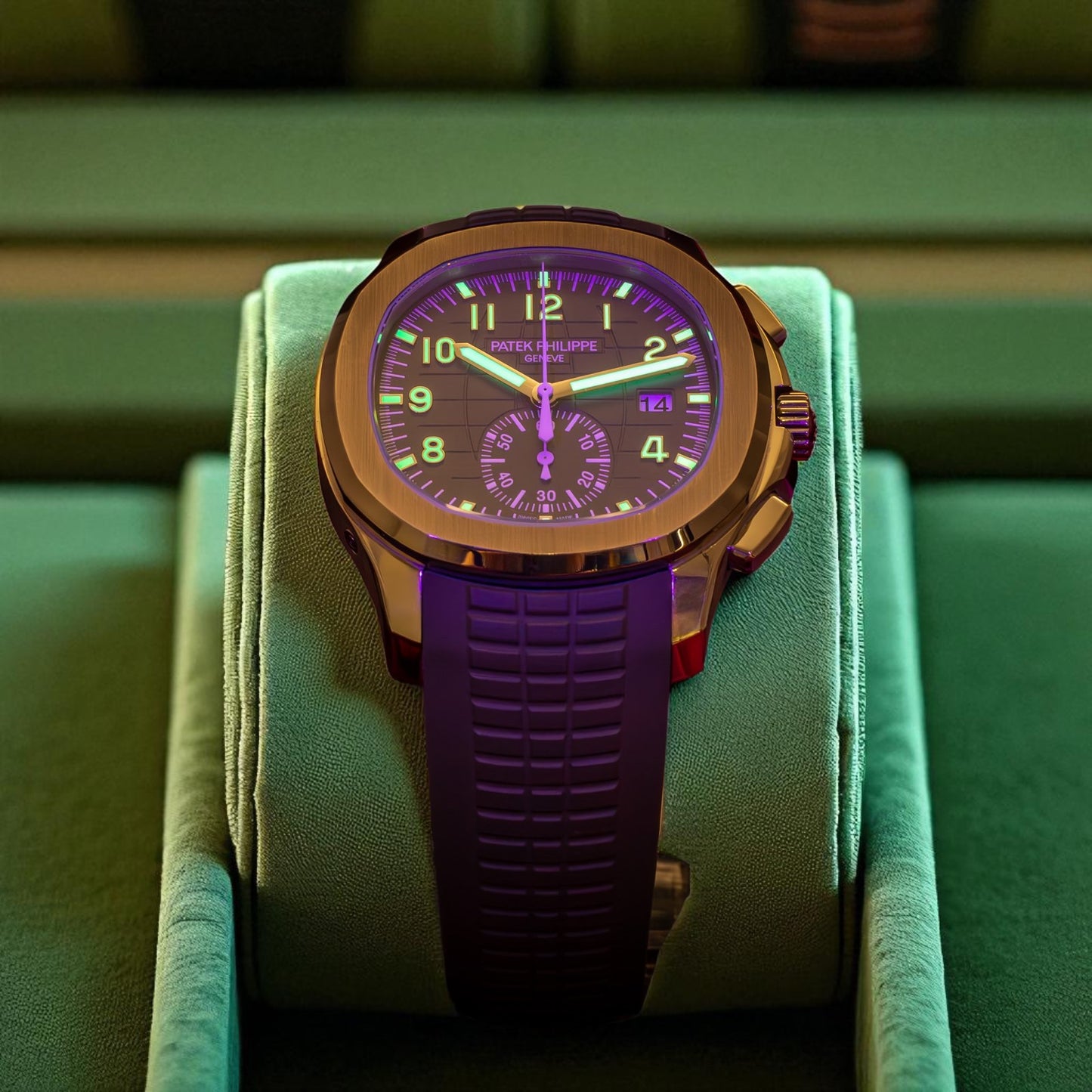 Patek Philippe Aquanaut 5968G-010 Khaki Green | A White Gold Flyback Chronograph timepiece in Full Set