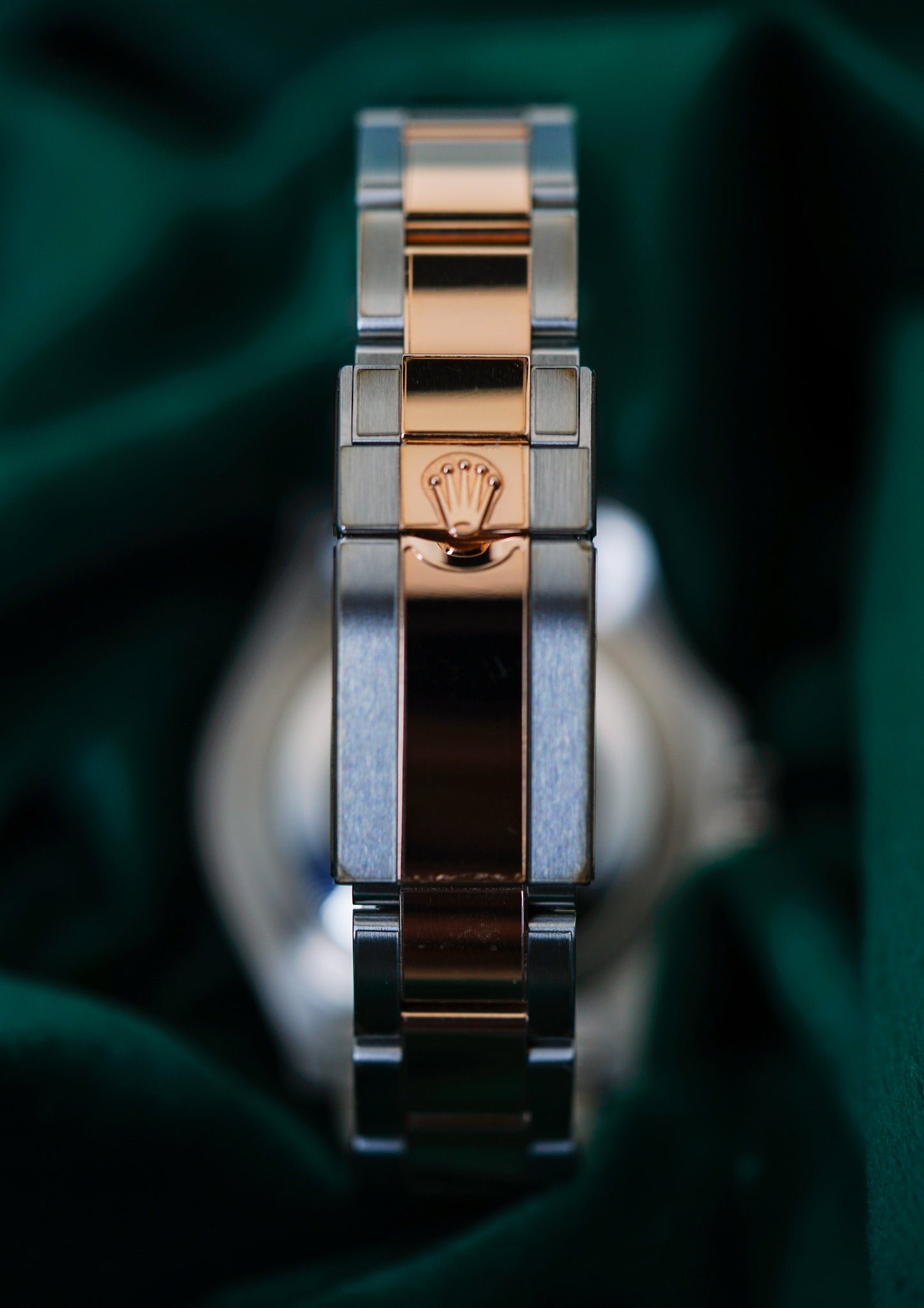 Rolex Yacht-Master 40 Two-Tone EVEROSE GOLD LNIB COMPLETE Protective Stickered 40m Reference 126621