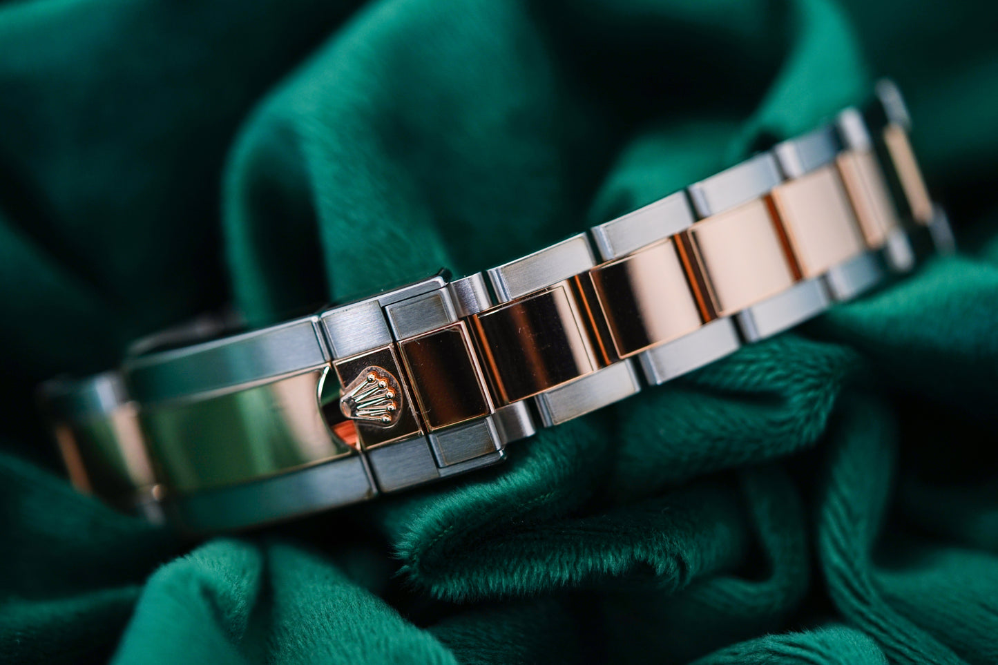 Rolex Yacht-Master 40 Two-Tone EVEROSE GOLD LNIB COMPLETE Protective Stickered 40m Reference 126621