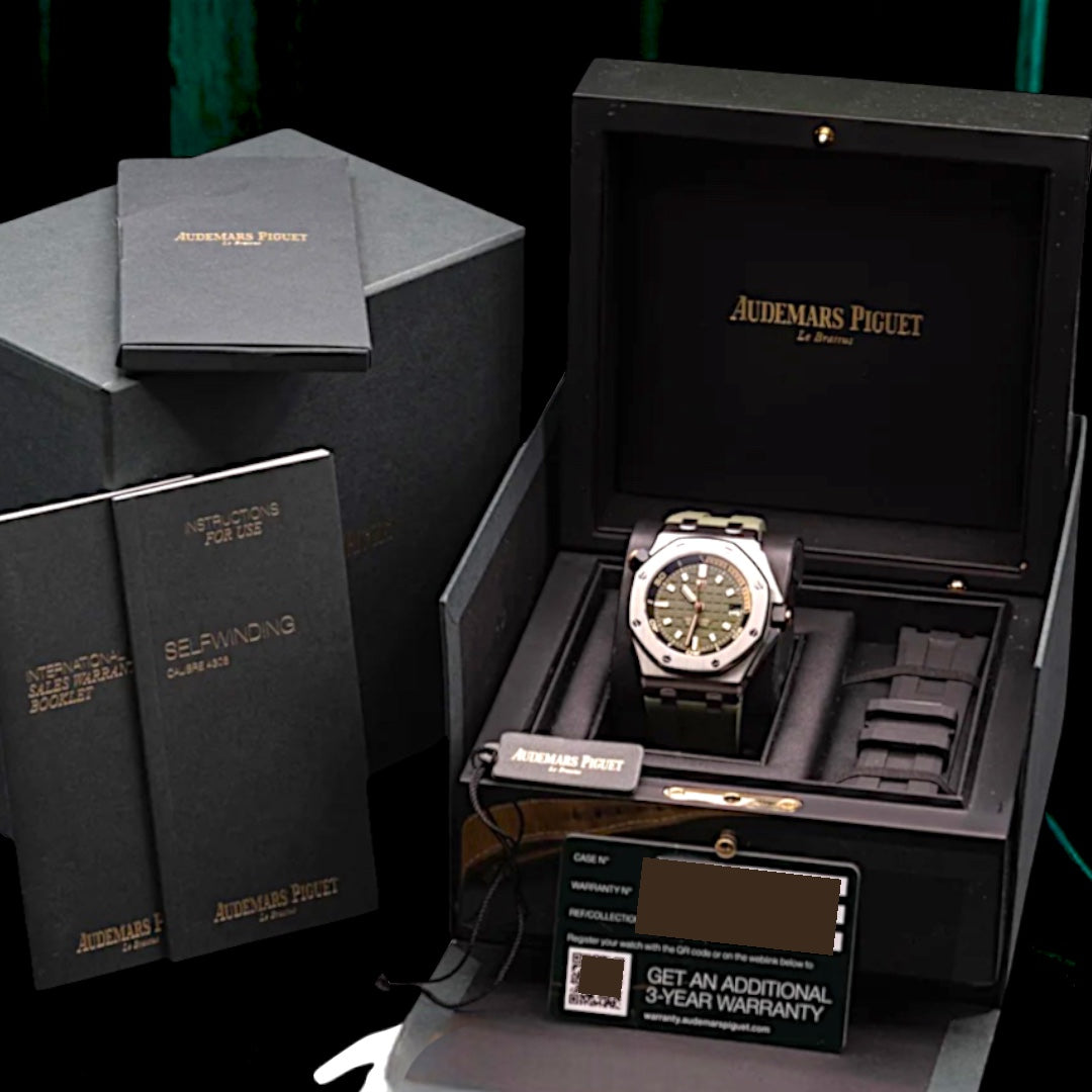 Audemars Piguet Royal Oak Offshore 42mm Diver MASSIVE GREEN 42mm COMPLETE Luxury Sport Chronograph Open Casebook 15720ST.OO.A052CA.01