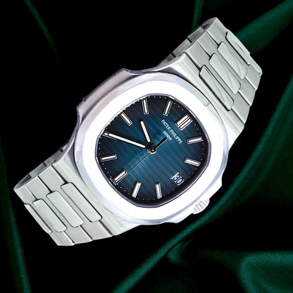Patek Philippe Nautilus ICONIC Discontinued Genta Design Grail BLUE Sports Watch 5711/1A-010 (Nautilus Steel 40mm)