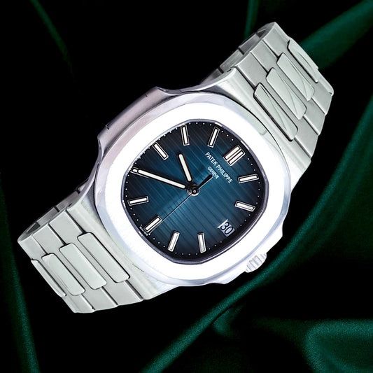 Patek Philippe Nautilus ICONIC Discontinued Genta Design Grail BLUE Sports Watch 5711/1A-010 (Nautilus Steel 40mm)