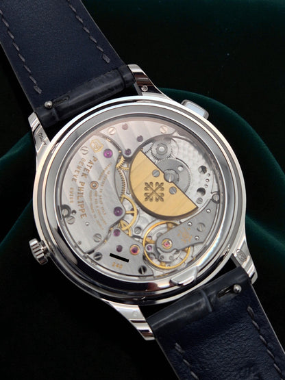 Patek Philippe World Time, Ref. 7130g | a Rare White Gold and Diamond-set Ladies' World Time Wristwatch