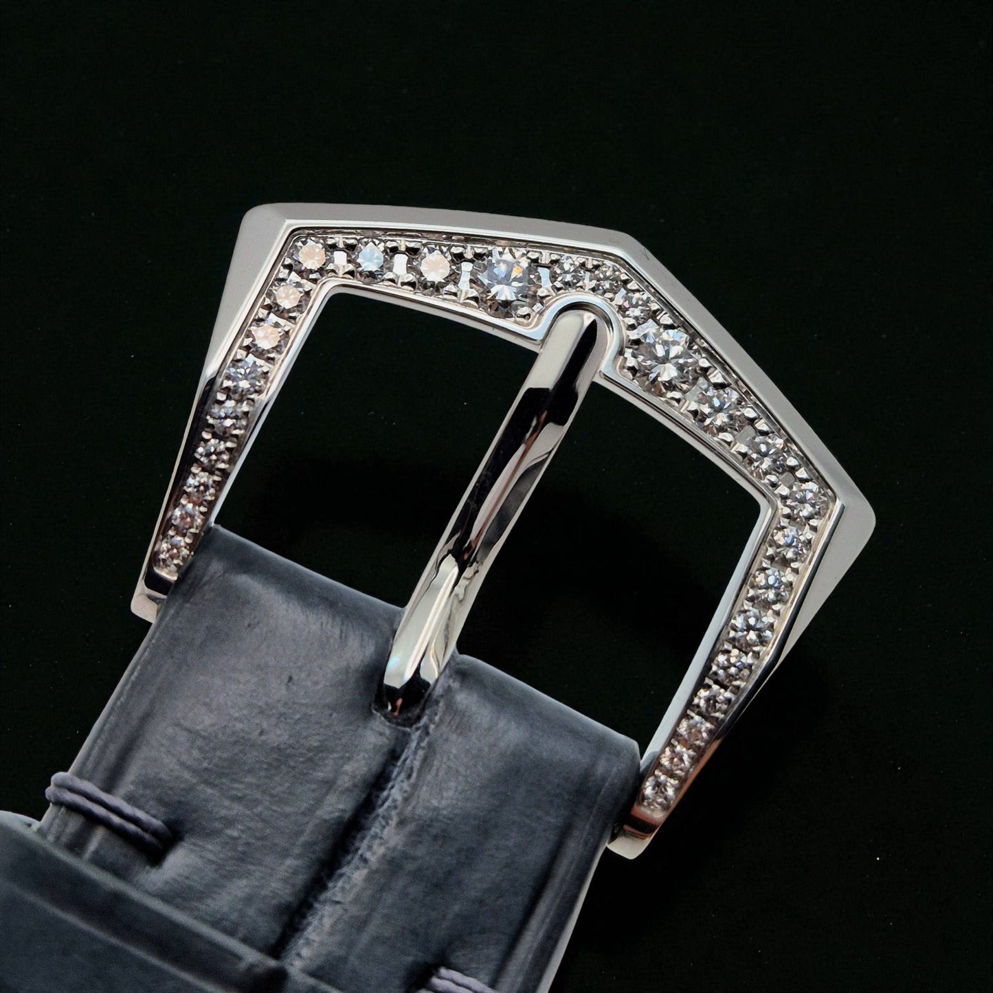 Patek Philippe World Time, Ref. 7130g | a Rare White Gold and Diamond-set Ladies' World Time Wristwatch