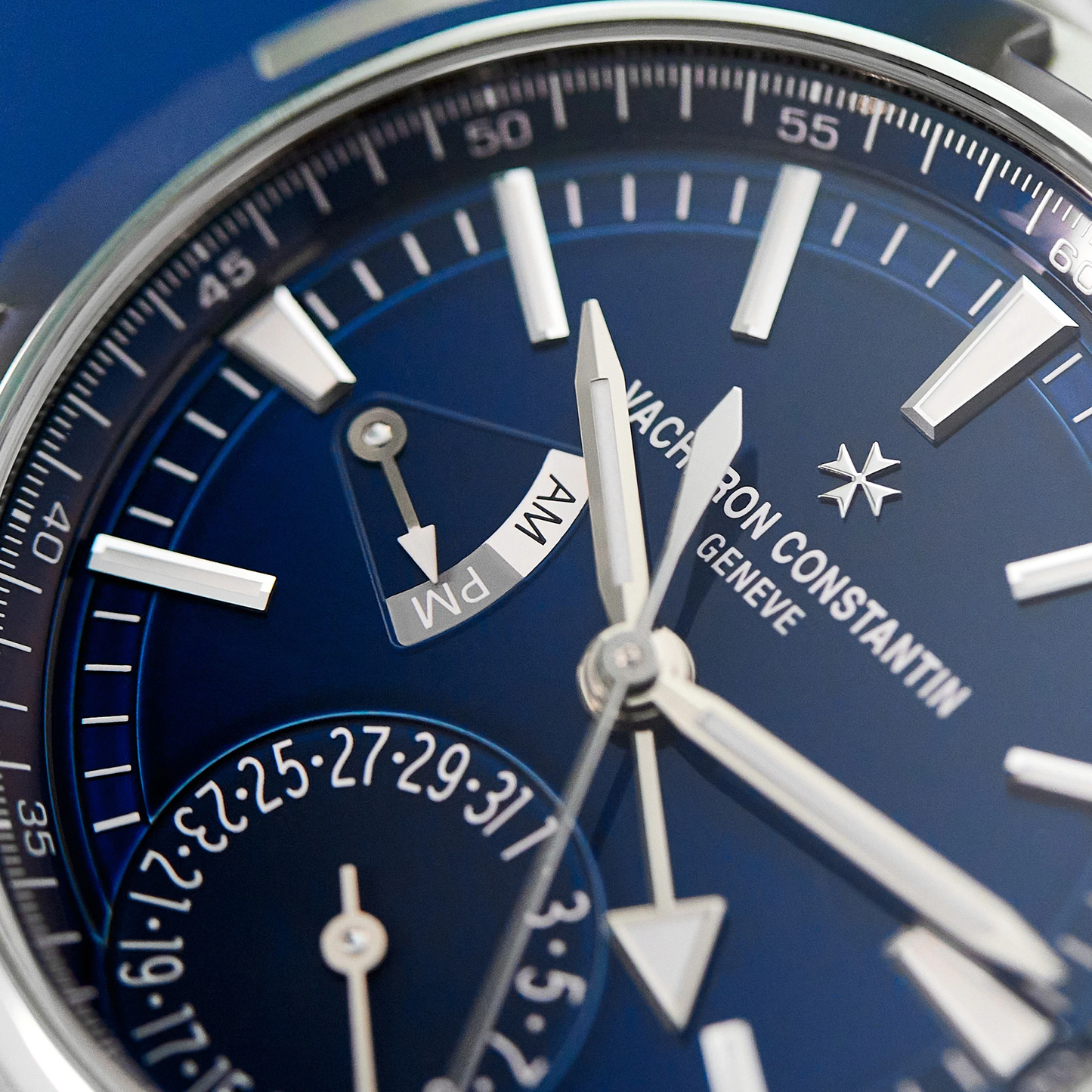 Vacheron Constantin Overseas Dual Time | Ref 7920V | A Blue Dial Dual Time Automatic Wristwatch