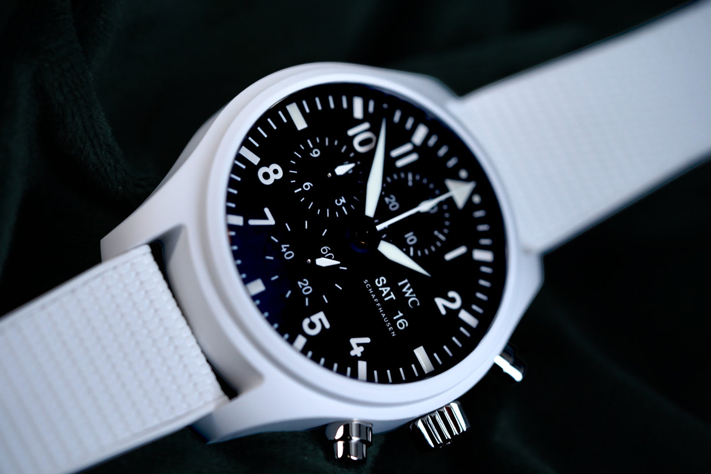 IWC Top Gun Chronograph "Lake Tahoe" | Ref IW389105 | White Ceramic Black Dial