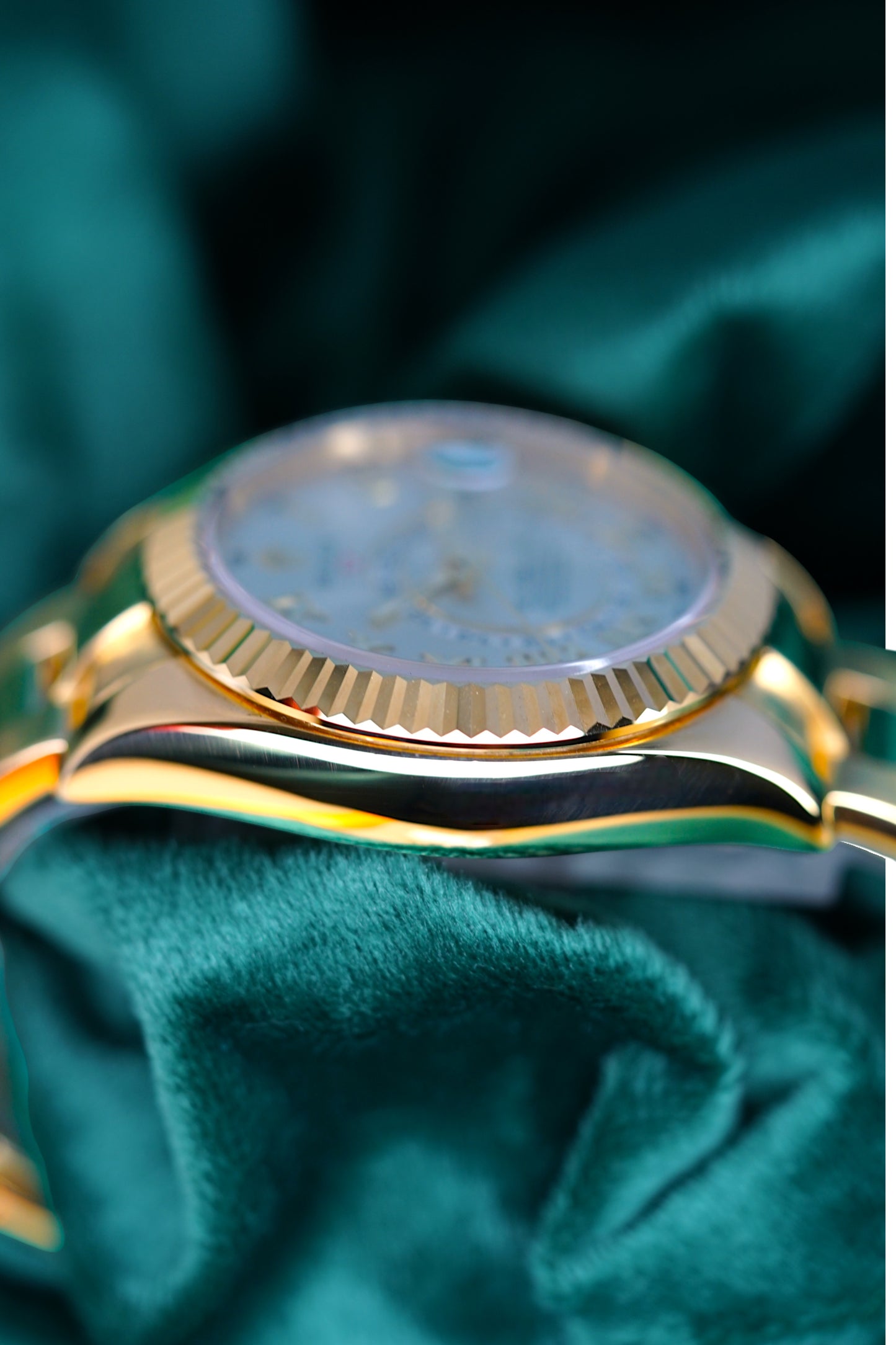 Rolex Sky-dweller 42mm | Reference 326938  | a Yellow Gold Automatic Annual Calendar Dual Time Zone Wristwatch