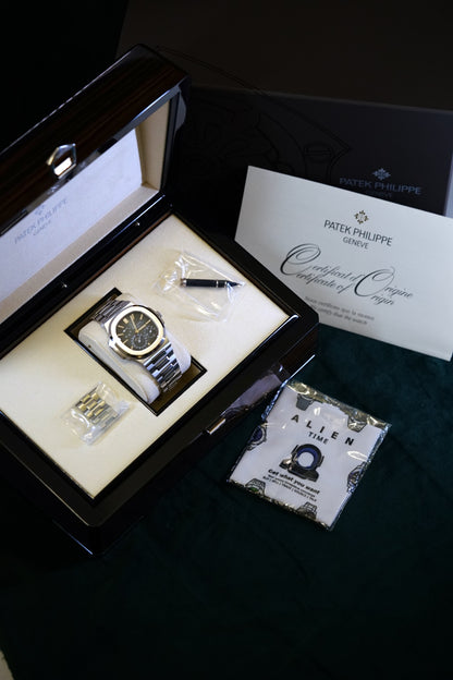 PATEK PHILIPPE NAUTILUS 5712/1A-001 | STEEL | MOONPHASE | DISCONTINUED ICON