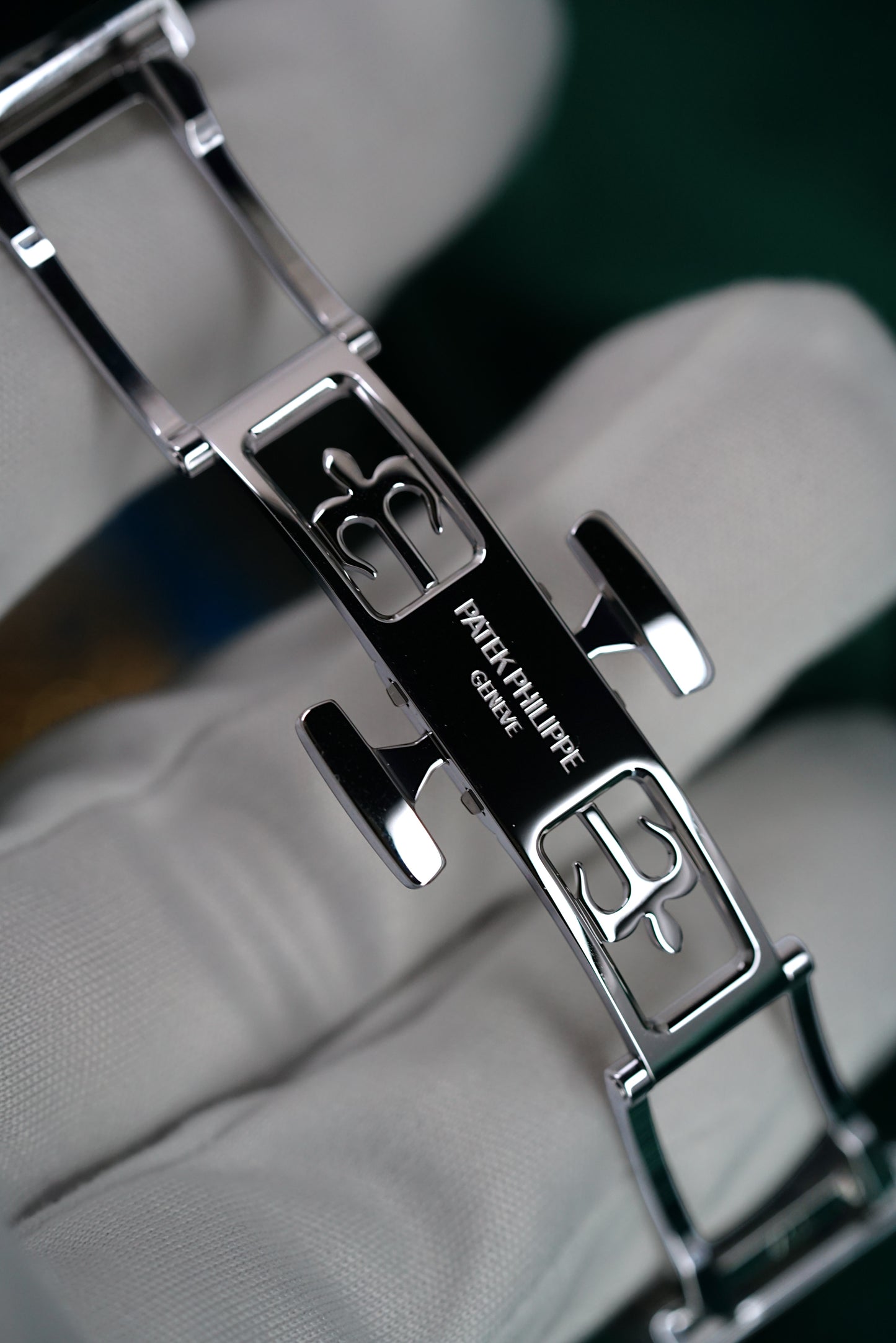 NEW PATEK PHILIPPE NAUTILUS 5990/1A-011 | STEEL TRAVEL TIME CHRONOGRAPH | SUNBURST BLUE DIAL | Q4 2025 COMPLETE SET