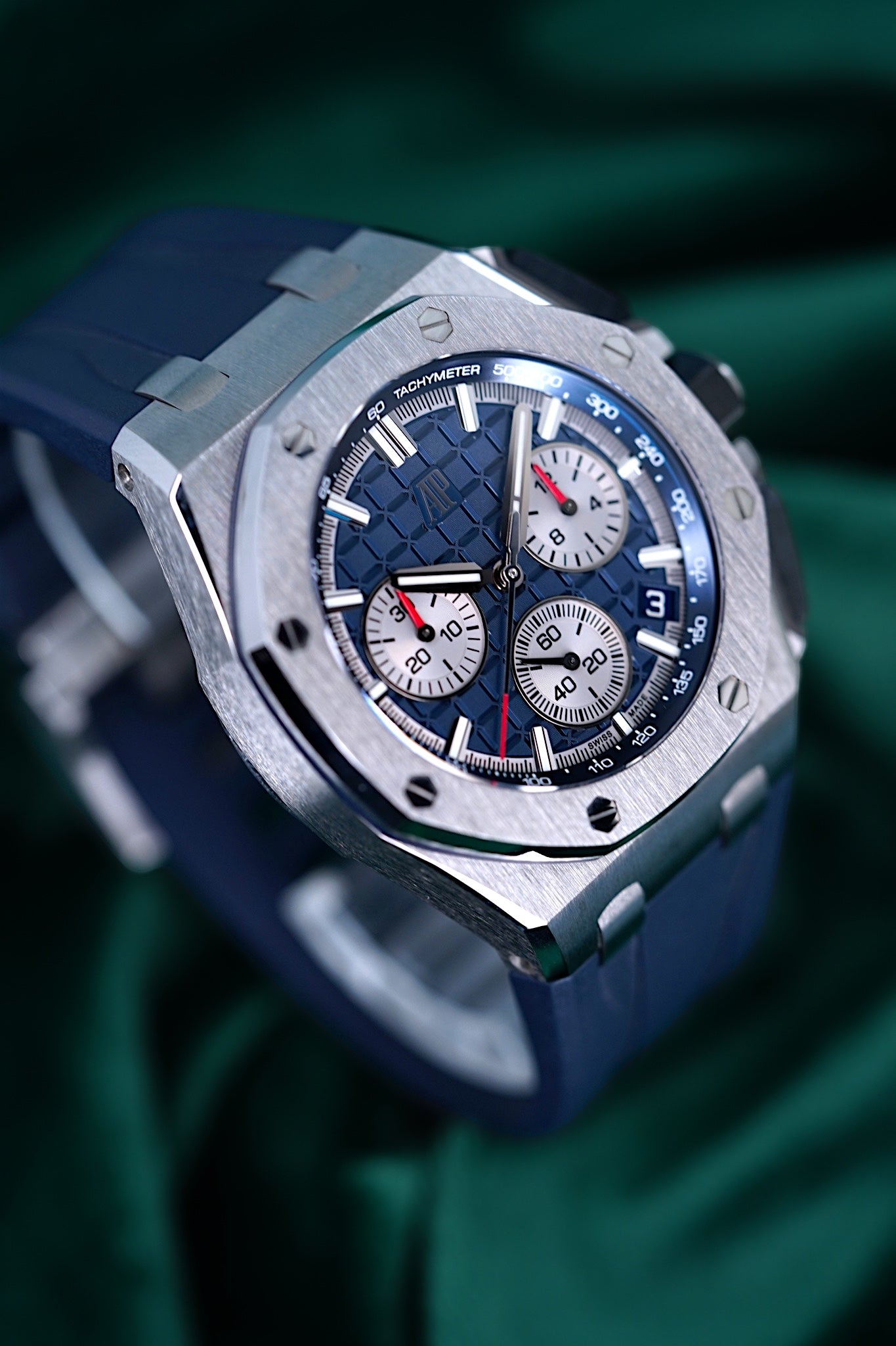 Audemars Piguet Royal Oak Offshore | Ref. 26420TI.OO.A027CA.01 | A 43mm Blue Dial Titanium Chronogaph Wristwatch