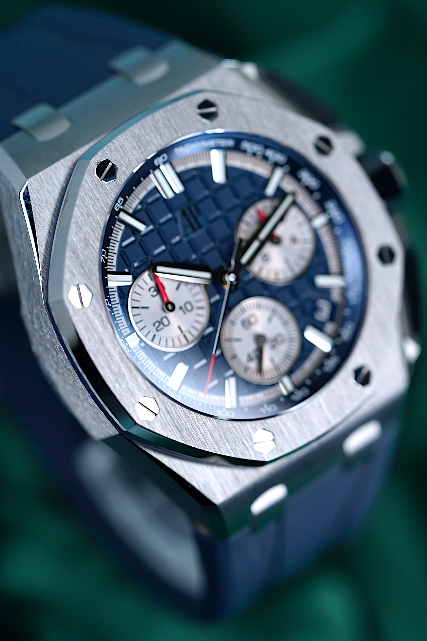 Audemars Piguet Royal Oak Offshore | Ref. 26420TI.OO.A027CA.01 | A 43mm Blue Dial Titanium Chronogaph Wristwatch