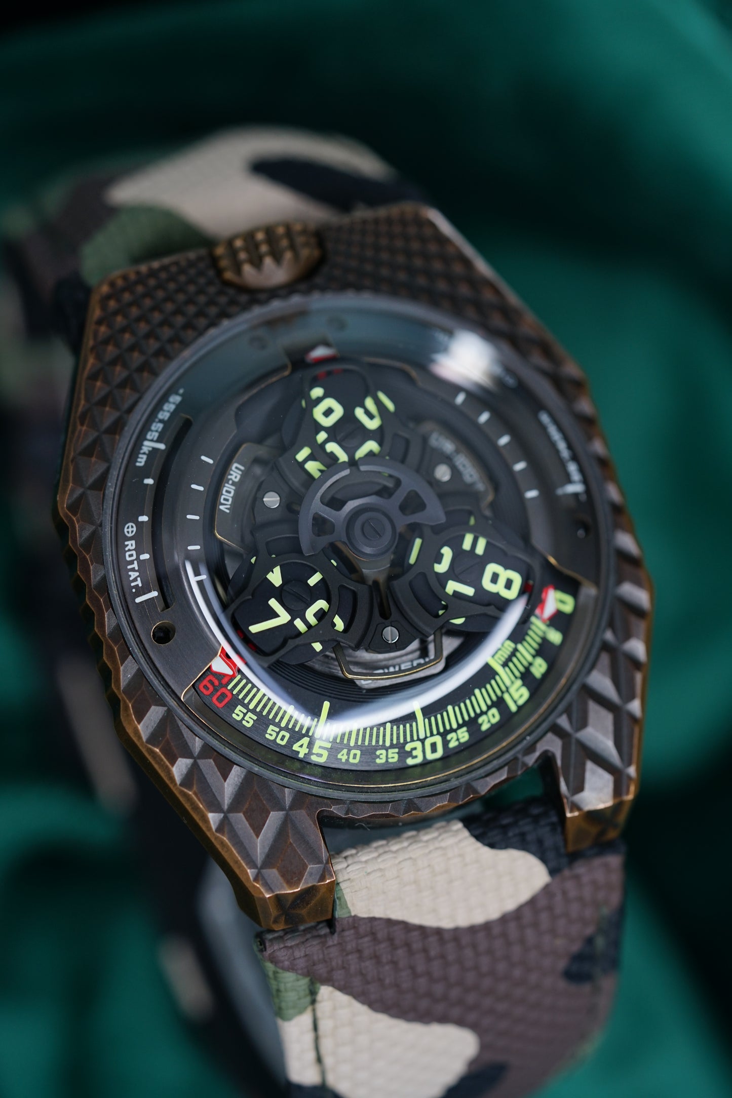 URWERK | Ref UR-100V | A Rare Avant-Garde Orbiting Satellite Bronze "T-Rex" Wristwatch