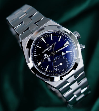 Vacheron Constantin Overseas Dual Time | Ref 7920V | A Blue Dial Dual Time Automatic Wristwatch