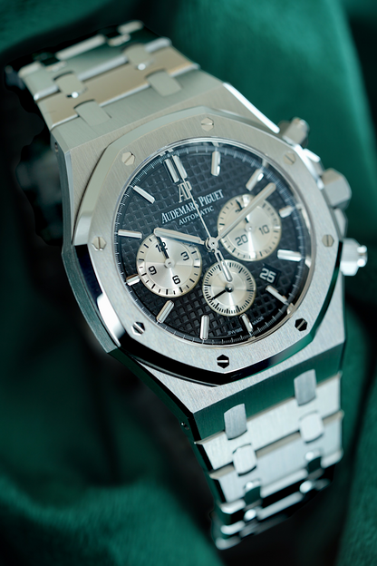 Audemars Piguet Royal Oak Chronograph | 26331ST | A Striking Black dial on a Steel bracelet Wristwatch