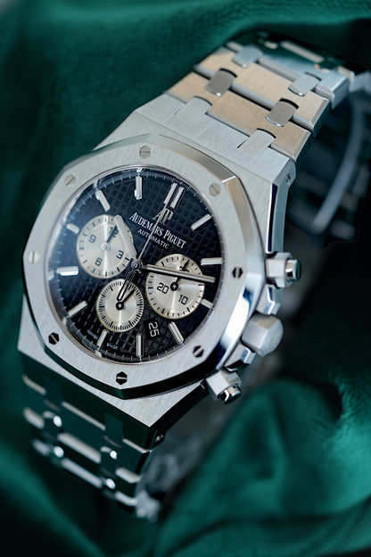 Audemars Piguet Royal Oak Chronograph | 26331ST | A Striking Black dial on a Steel bracelet Wristwatch