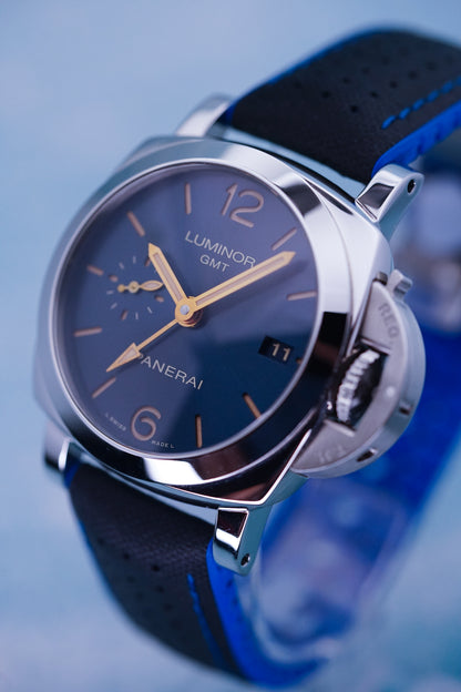 Panerai Luminor Marina PAM00688 ‘Blue Dial GMT’