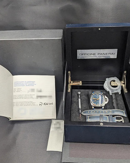 Panerai Luminor Marina PAM00688 ‘Blue Dial GMT’
