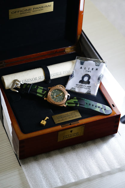 OFFICINE PANERAI LUMINOR, Reference Pam00507 | A Rare Green Dial Limited Edition of 1000 Pieces, Bronze and Titanium, Luminor Submersible 1950 3 Days Power Reserve Automatic Bronzo in Complete Set
