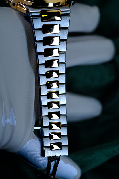 Patek Philippe Nautilus Chronograph Ref. 5980/1ar-001 | A Rare and Highly Attractive Stainless Steel and 18k Pink Gold Automatic Flyback Chronograph Wristwatch in Complete Set