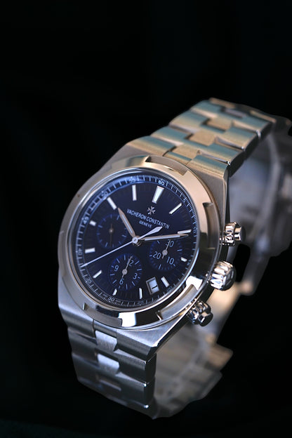Vacheron Constantin Overseas, Ref. 5500v/110a-b113 | a Rare Complete Set Triple-strap Blue Dial 42.5mm Stainless Steel Automatic Chronograph Sports Watch