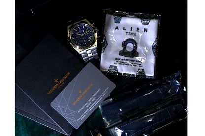 Vacheron Constantin Overseas, Ref. 5500v/110a-b113 | a Rare Complete Set Triple-strap Blue Dial 42.5mm Stainless Steel Automatic Chronograph Sports Watch