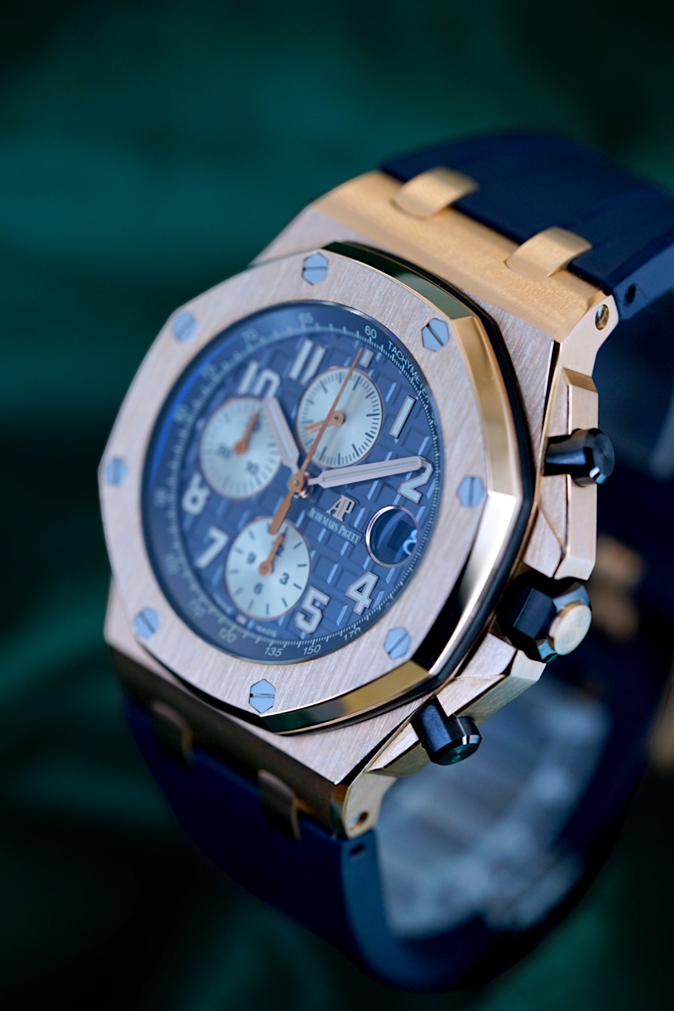 Audemars Piguet Royal Oak Offshore | Ref: 26470OR.OO.A125CR.01 | A 42mm Rose Gold Automatic Wristwatch With Date and Chronograph