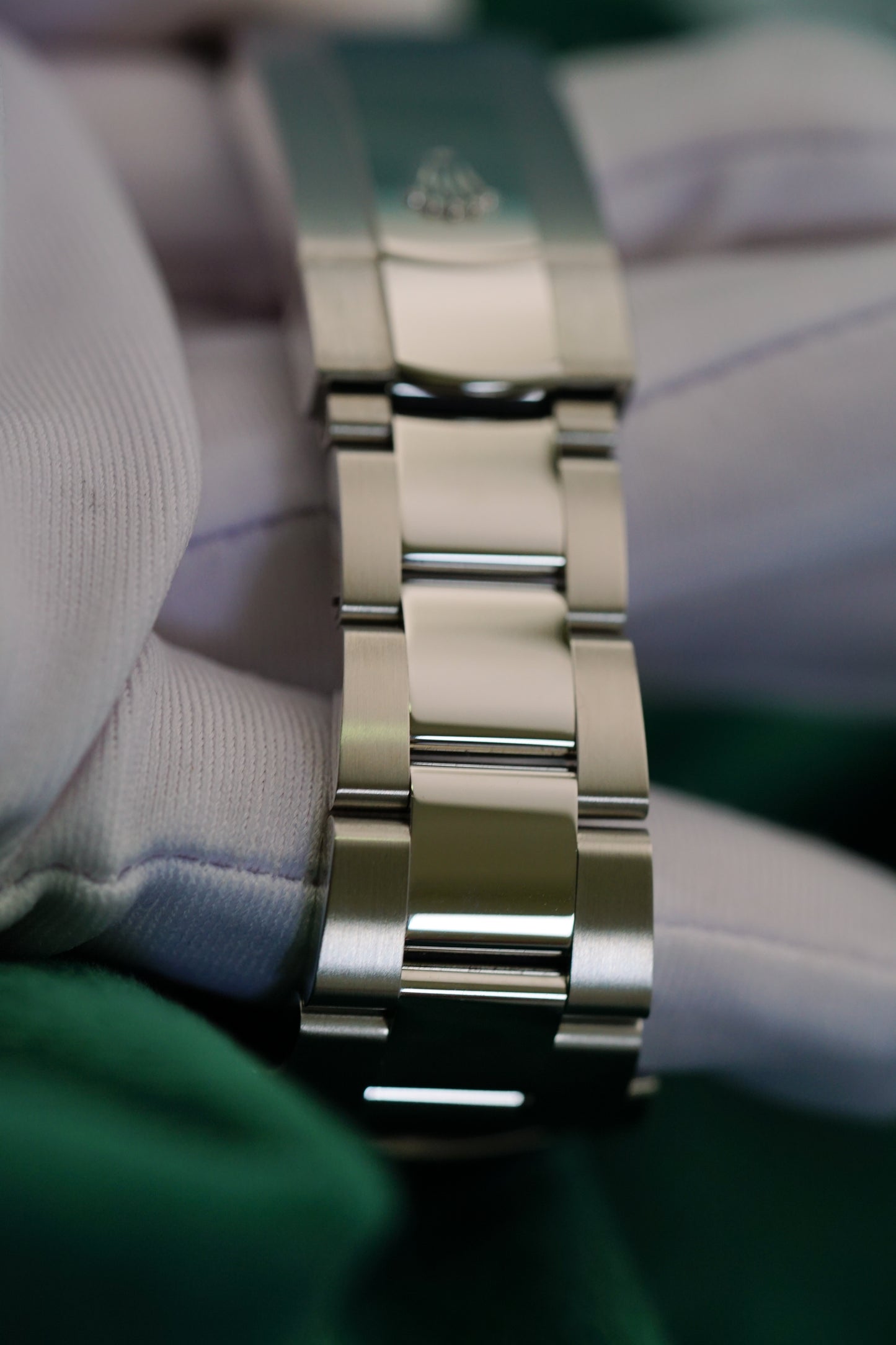 Rolex Datejust 36 White Gold Fluted Bezel Sunburst Bright Blue Ref. 126234