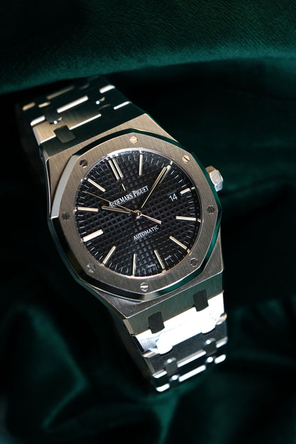 Audemars Piguet Royal Oak, Reference 15400st a Stainless Steel Bracelet Watch With Date