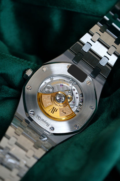 Audemars Piguet Royal Oak, Reference 15400st a Stainless Steel Bracelet Watch With Date