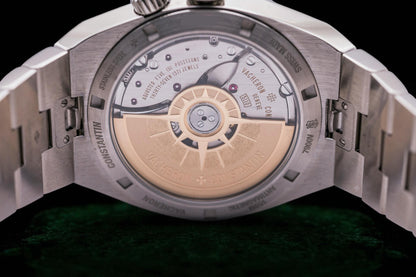 Vacheron Constantin Overseas, Ref. 7900v/110a-b546 | a Rare Stainless Steel Dual Time Blue Dial Complete Set Luxury Sports Watch